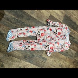 LITTLE BUM BUMS skull zippy, ruffle butt